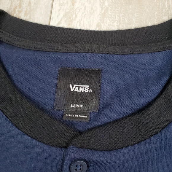 Vans Hensley LS - Picture 6 of 6